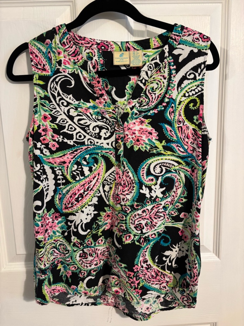 😍Caribbean Joe Black Paisley V-Neck Top Size Small